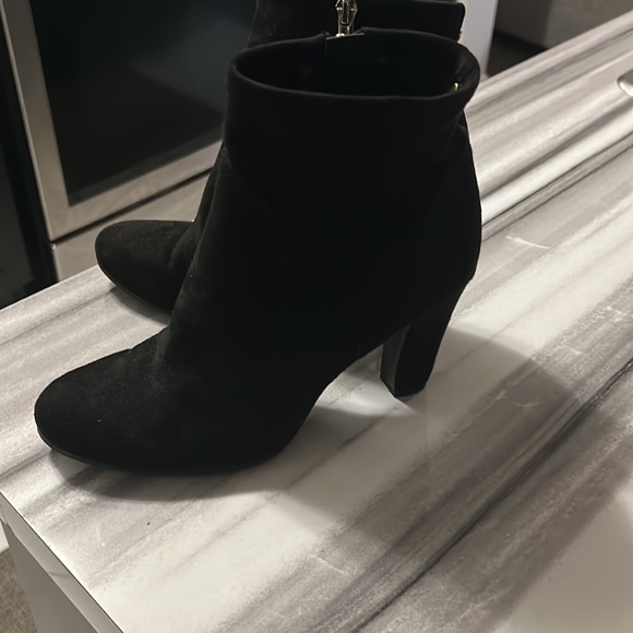 SAM EDELMAN SUEDE HEALED BOOTIES SIZE 38 US SIZE - Picture 6 of 9